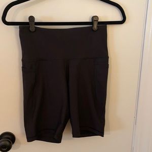 Old navy biker shorts size M